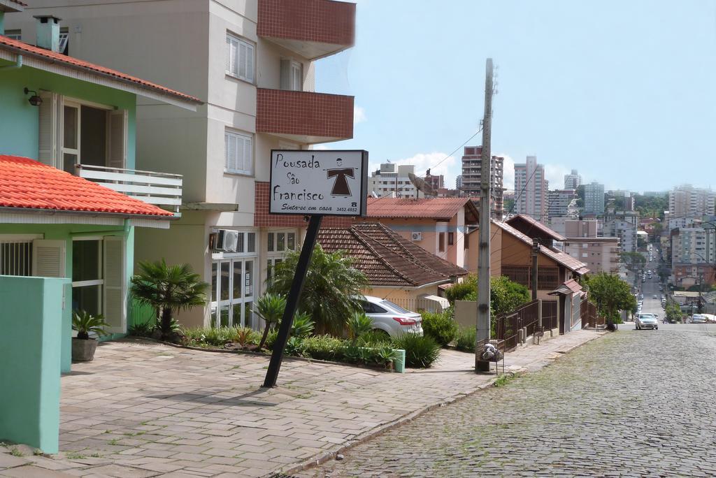 Отель Pousada Sao Francisco Бенту-Гонсалвис Экстерьер фото